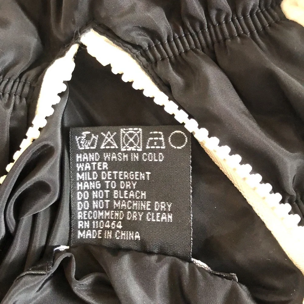 NWT Montana Co Full Zip Black Reversible Sherpa Trimmed Vest Sz M - Picture 10 of 12